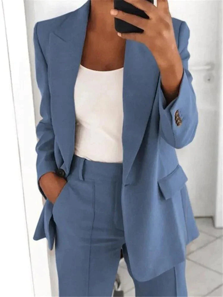 Lässiger Blazer und Hose für Frauen