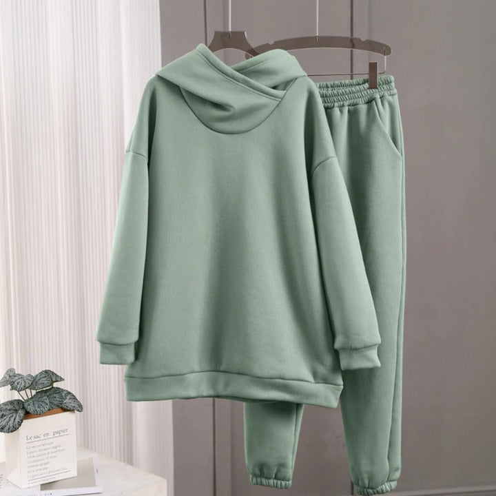 Set aus Kapuzenpulli und Hose für Damen