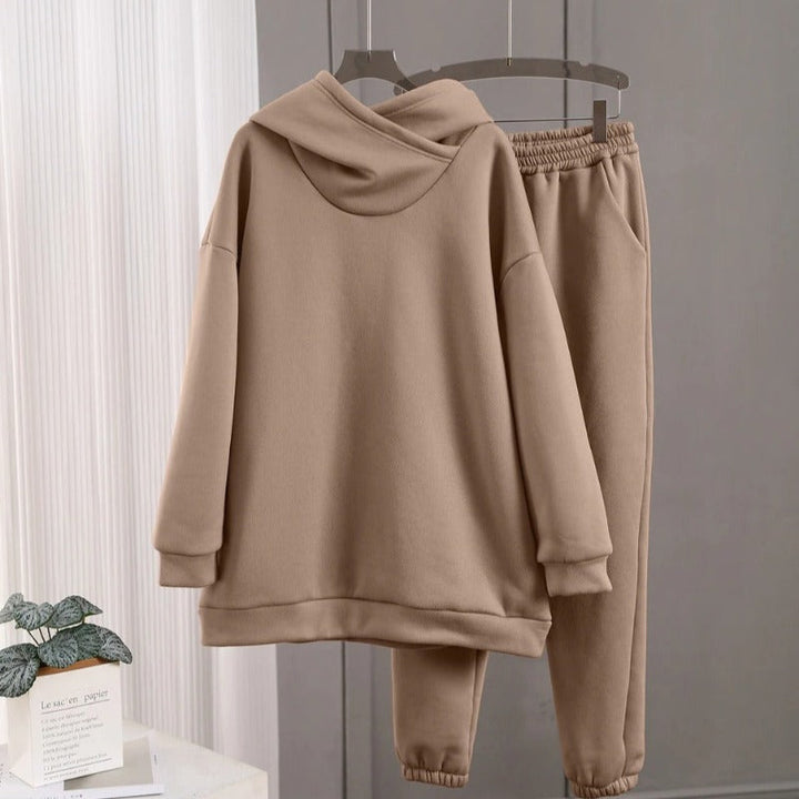 Set aus Kapuzenpulli und Hose für Damen