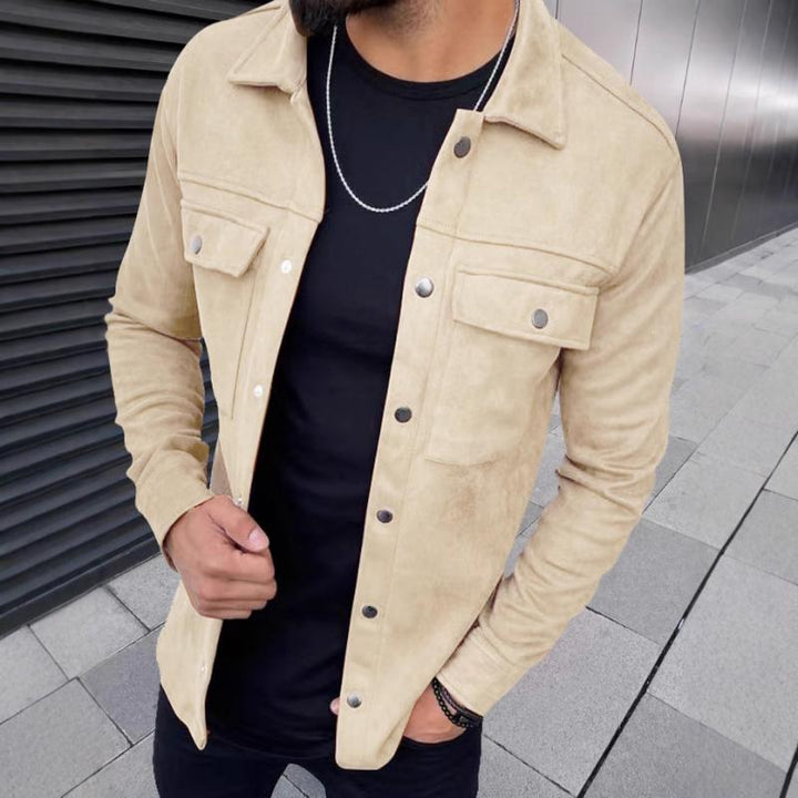 Herrenjacke mit Knöpfen und Brusttaschen