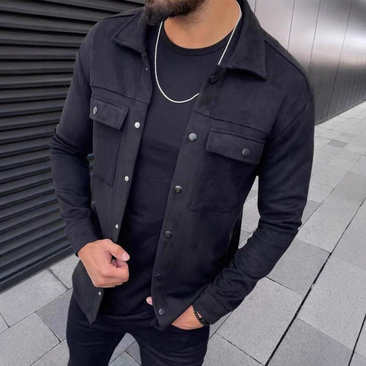 Herrenjacke mit Knöpfen und Brusttaschen