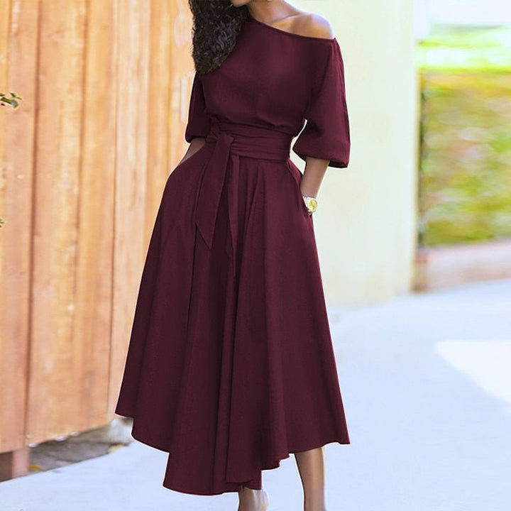 Elegantes Kleid mit Gürtel für Damen